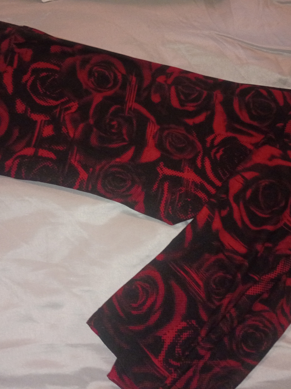 No Boundaries Red and Black Rose Print Leggings